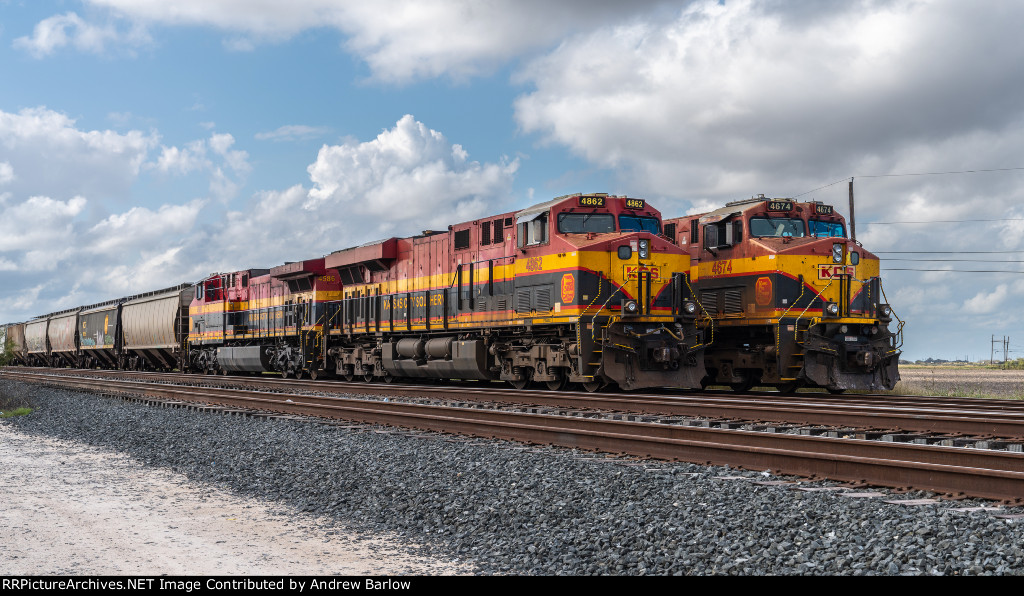 Two Trains at E. Spear Ready to Go North